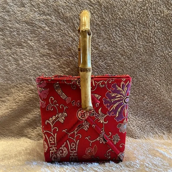 Novelty & Fun “Take Out” Purse - Picture 2 of 12